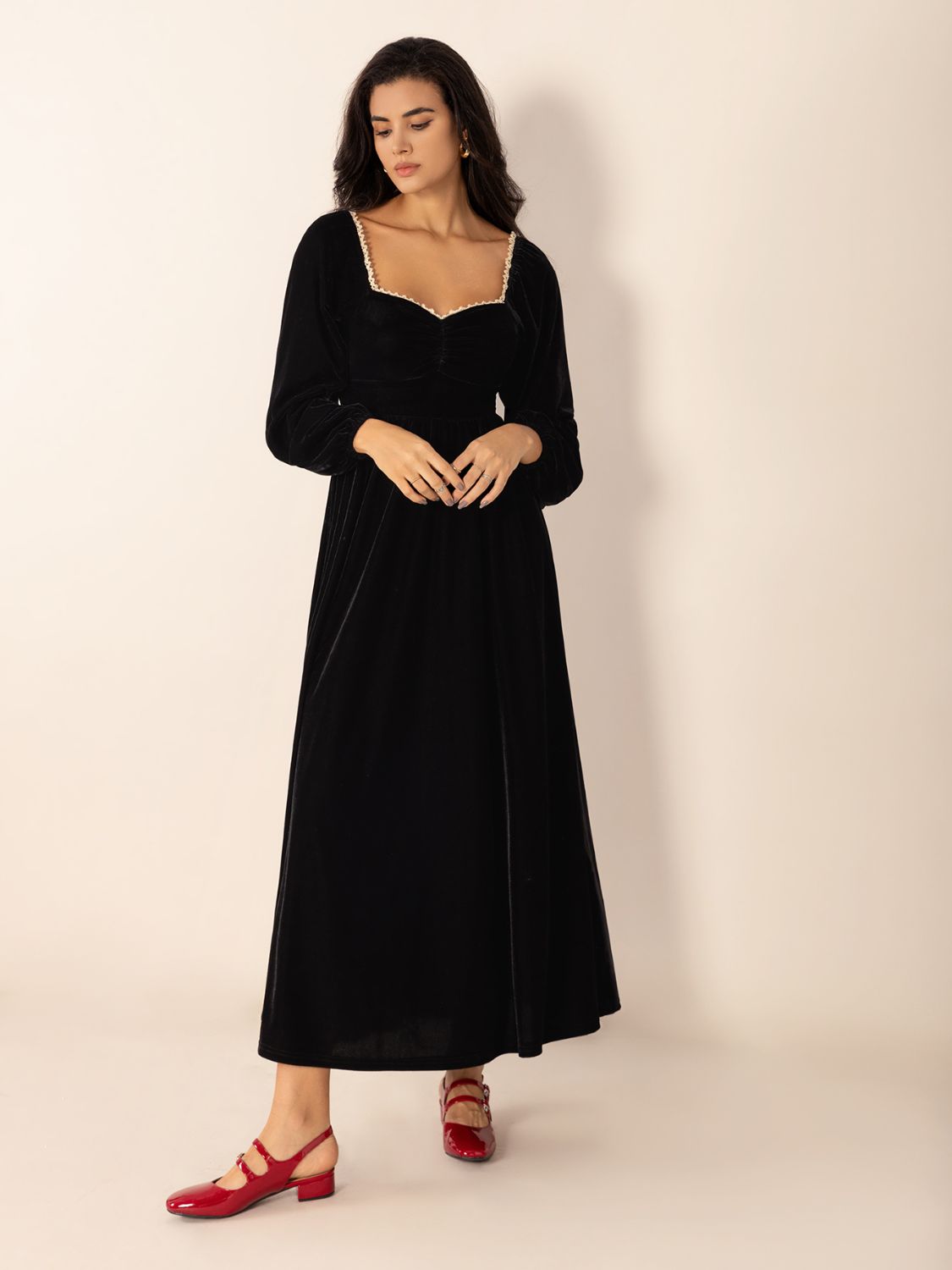 Sweetheart Neck Long Sleeve Midi Dress